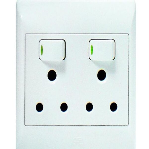 2X16A SWITCHED SOCKET OUTLET 4X4 WITH WHITE COVER PLATE