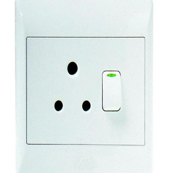 16A SWITCHED SOCKET OUTLET 4X4 WITH WHITE COVER PLATE - Image 4