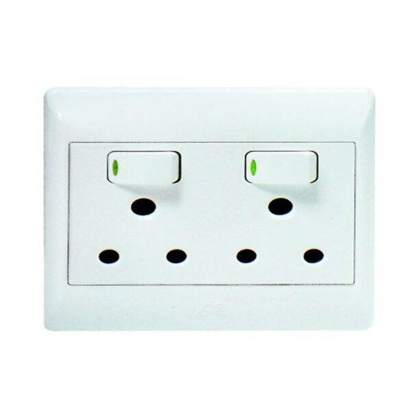 2X16A SWITCHED SOCKET OUTLET 4X4 WITH WHITE COVER PLATE - Image 3