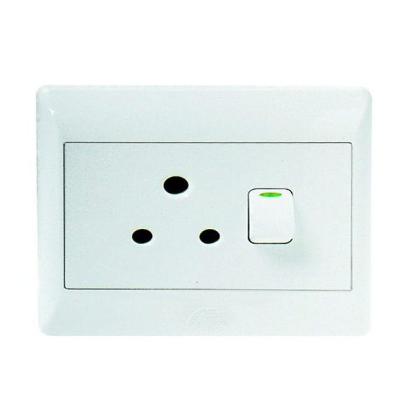 16A SWITCHED SOCKET OUTLET 4X4 WITH WHITE COVER PLATE - Image 5