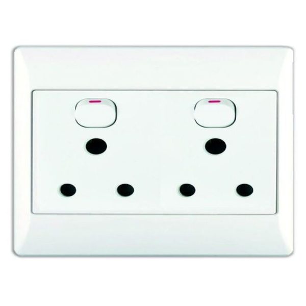 2X16A SWITCHED SOCKET OUTLET 4X4 WITH WHITE COVER PLATE - Image 5